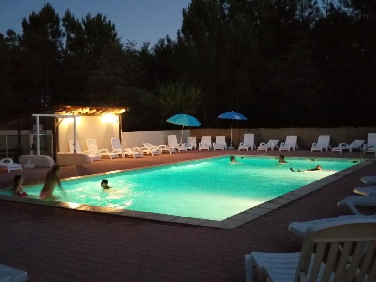 Hotel Les Palafitos Luglon Esterno foto